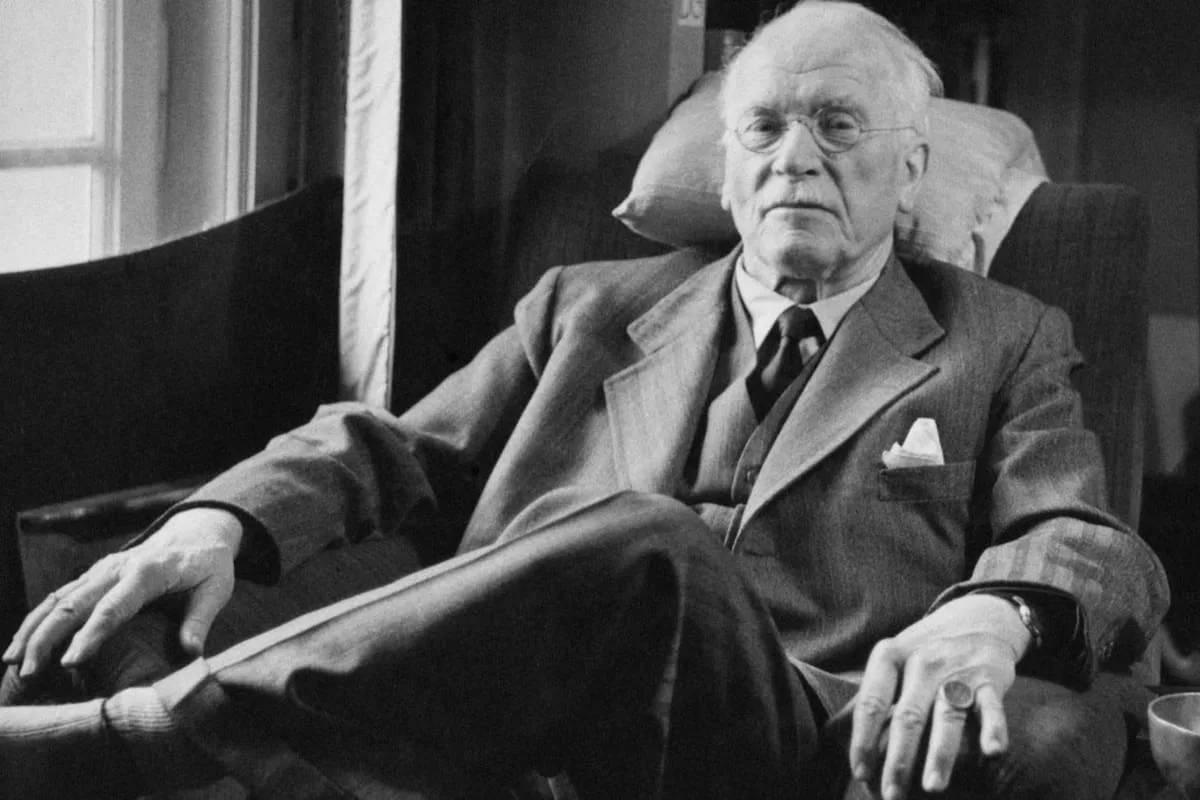 Carl Jung y la soledad: cuando no se puede comunicar lo importante