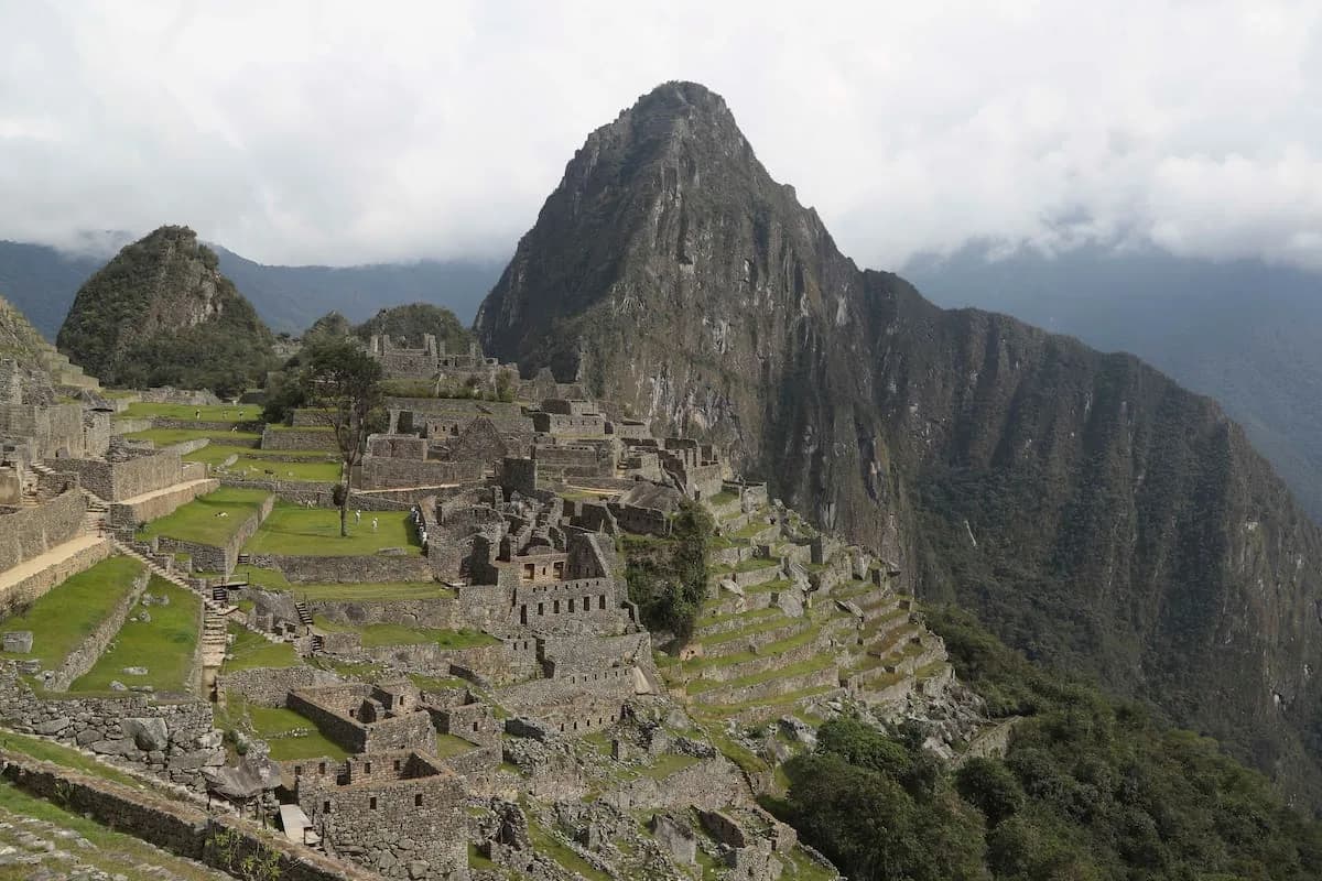 Machu Picchu en riesgo de perder su estatus de Nueva Maravilla del Mundo
