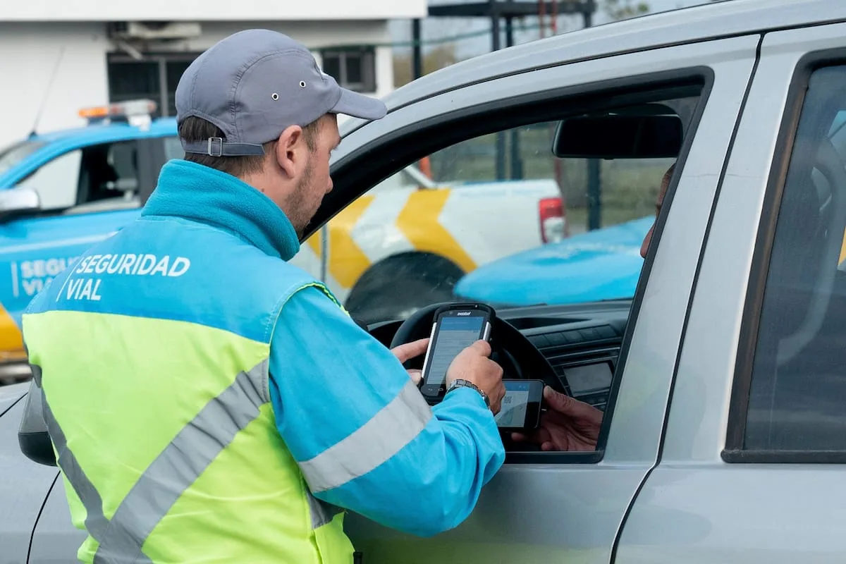 Documentación y elementos obligatorios del auto para viajar sin multas