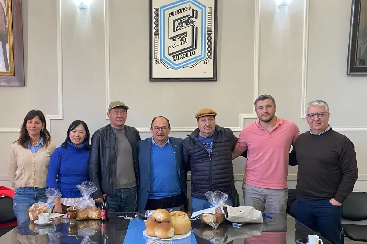 Un empresario chino invierte en un feedlot bonaerense con ambición de engordar 100.000 animales por año