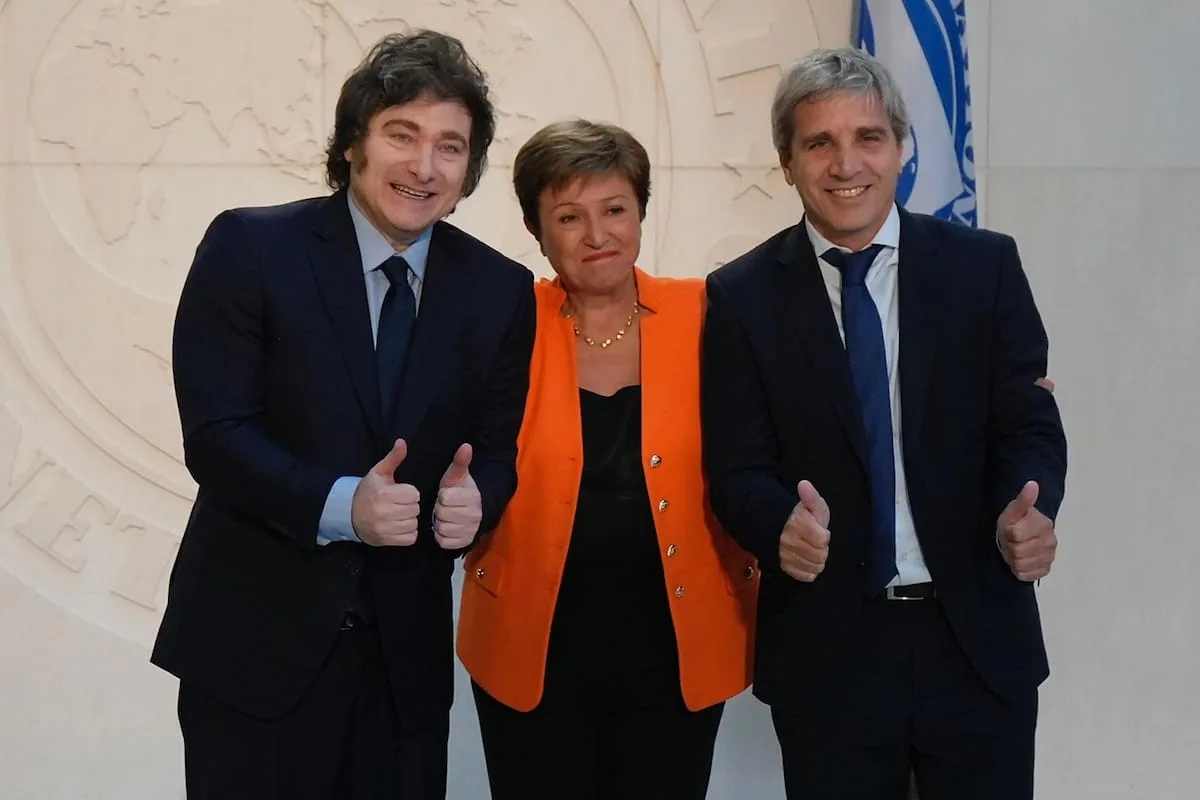 FMI: el Gobierno se comprometió a reforma tributaria fin de año y previsional después de 2027