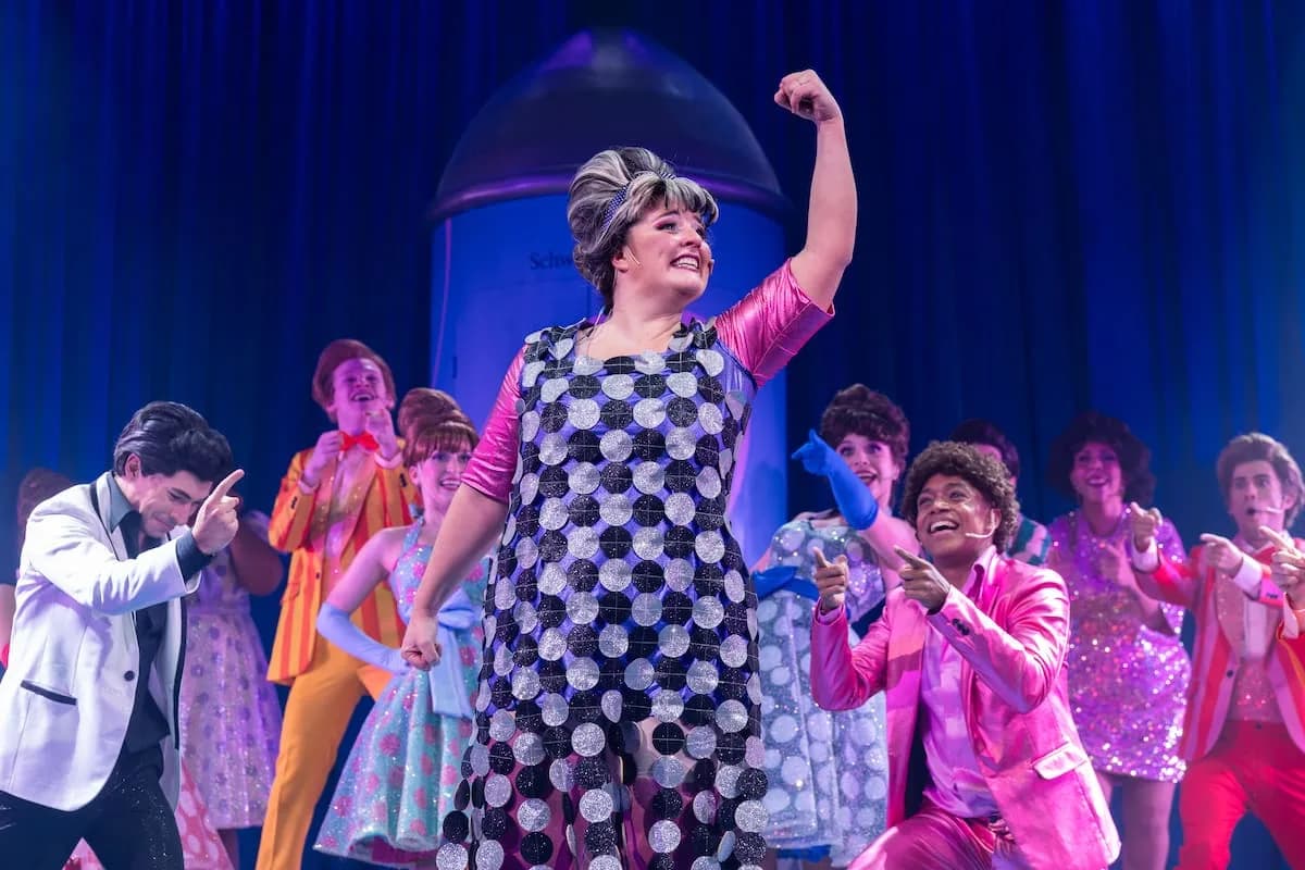 Hairspray en el Coliseo: un musical que divierte y reflexiona sin tregua